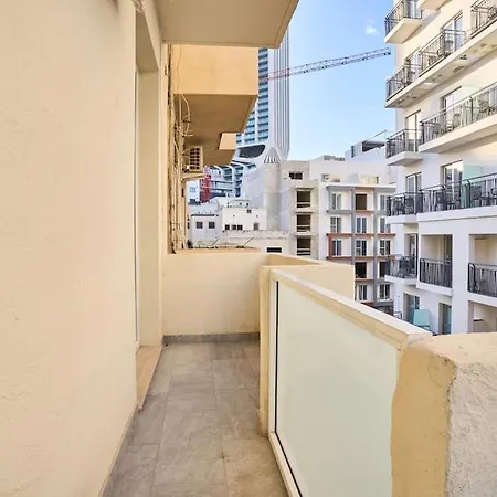2 Bedroom St. Julians Appartement San Ġiljan