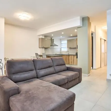 2 Bedroom St. Julians San Giuliano