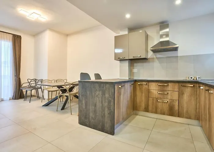 2 Bedroom St. Julians