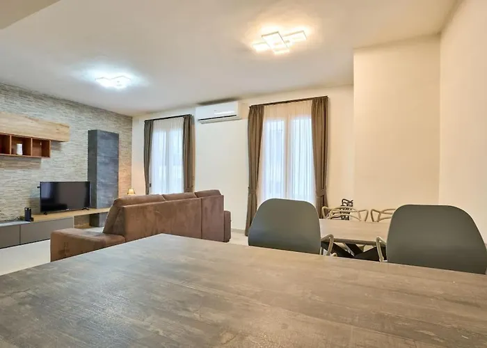 2 Bedroom St. Julians 아파트 *