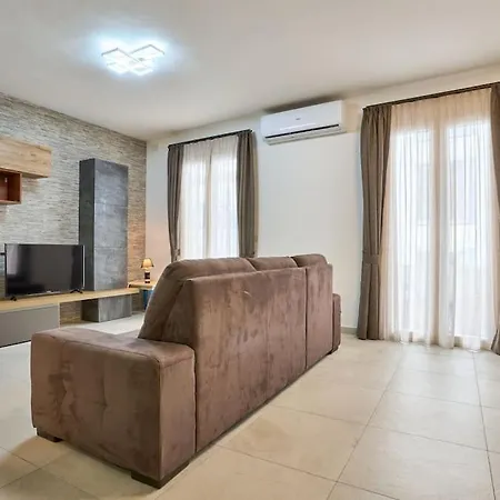2 Bedroom St. Julians