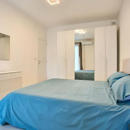 2 Bedroom St. Julians Lejlighed *