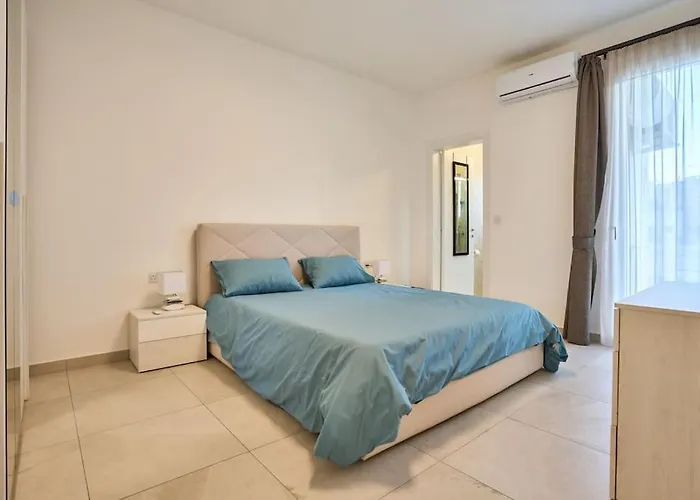 2 Bedroom St. Julians San Ġiljan